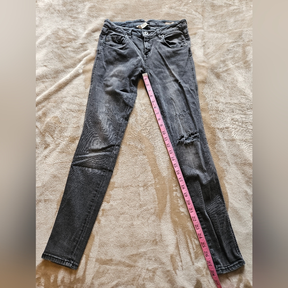 MNG by Mango Distressed Denim Jeans size 6